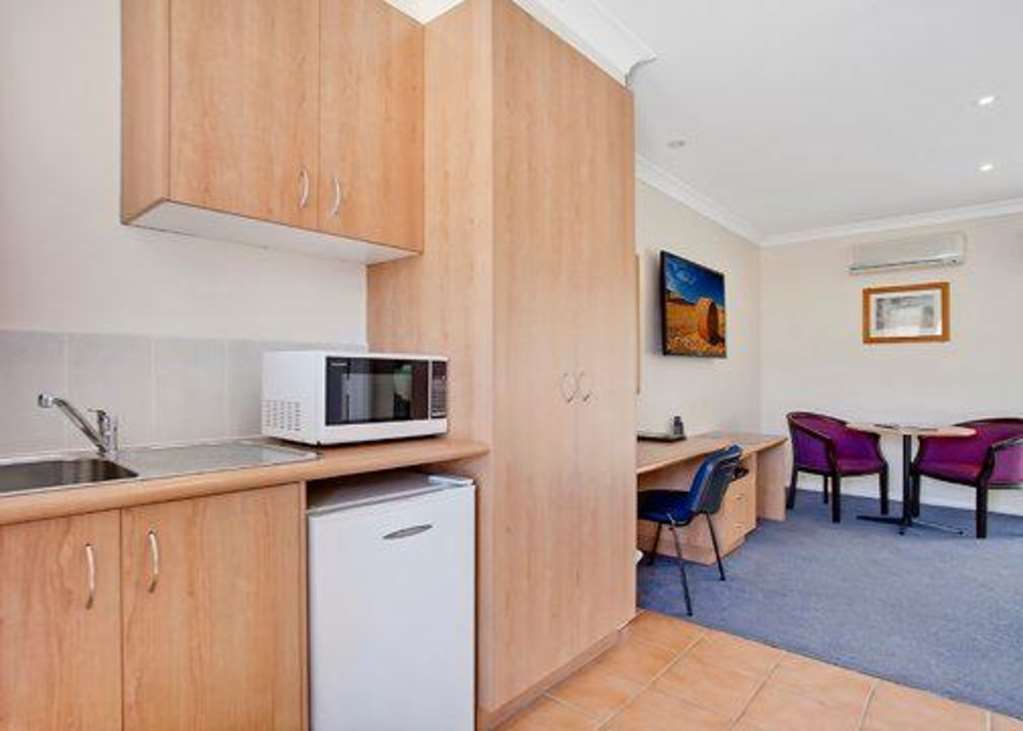 Bushman'S Motor Inn Parkes Δωμάτιο φωτογραφία
